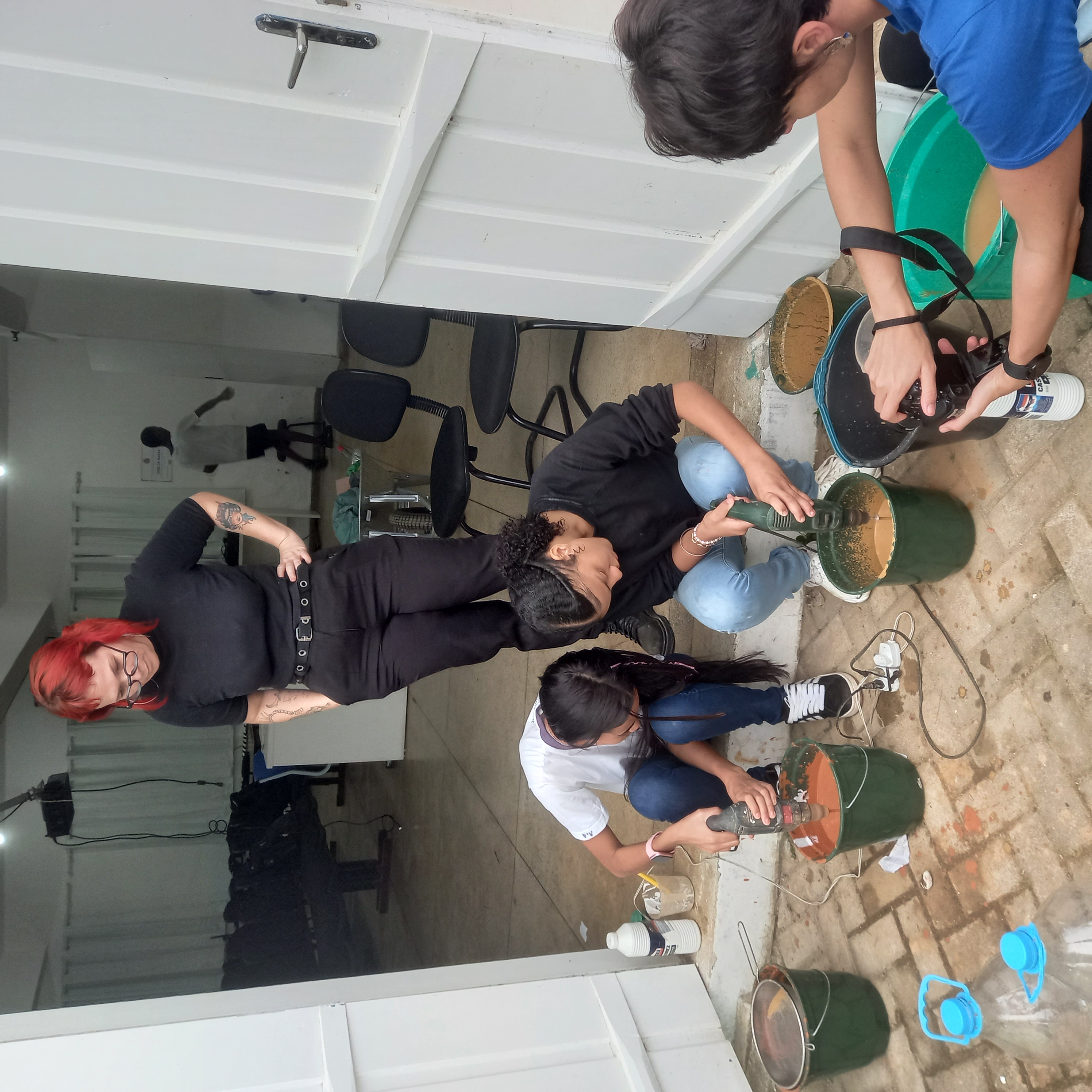 fazendo tinta (3).jpg